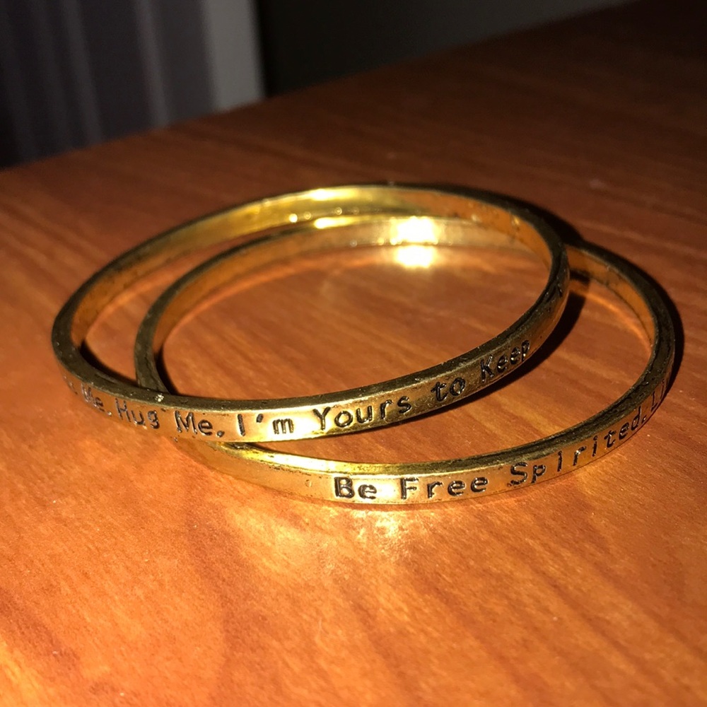 Women’s bracelets